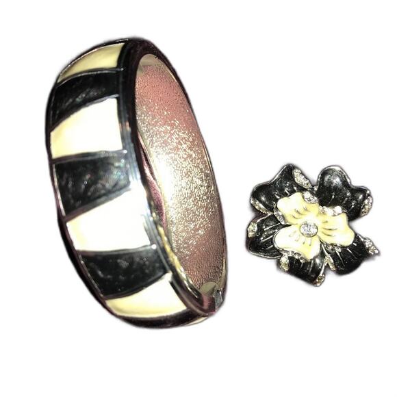 Navy blue, cream, silver bracelet and ring size 9 - Picture 1 of 5